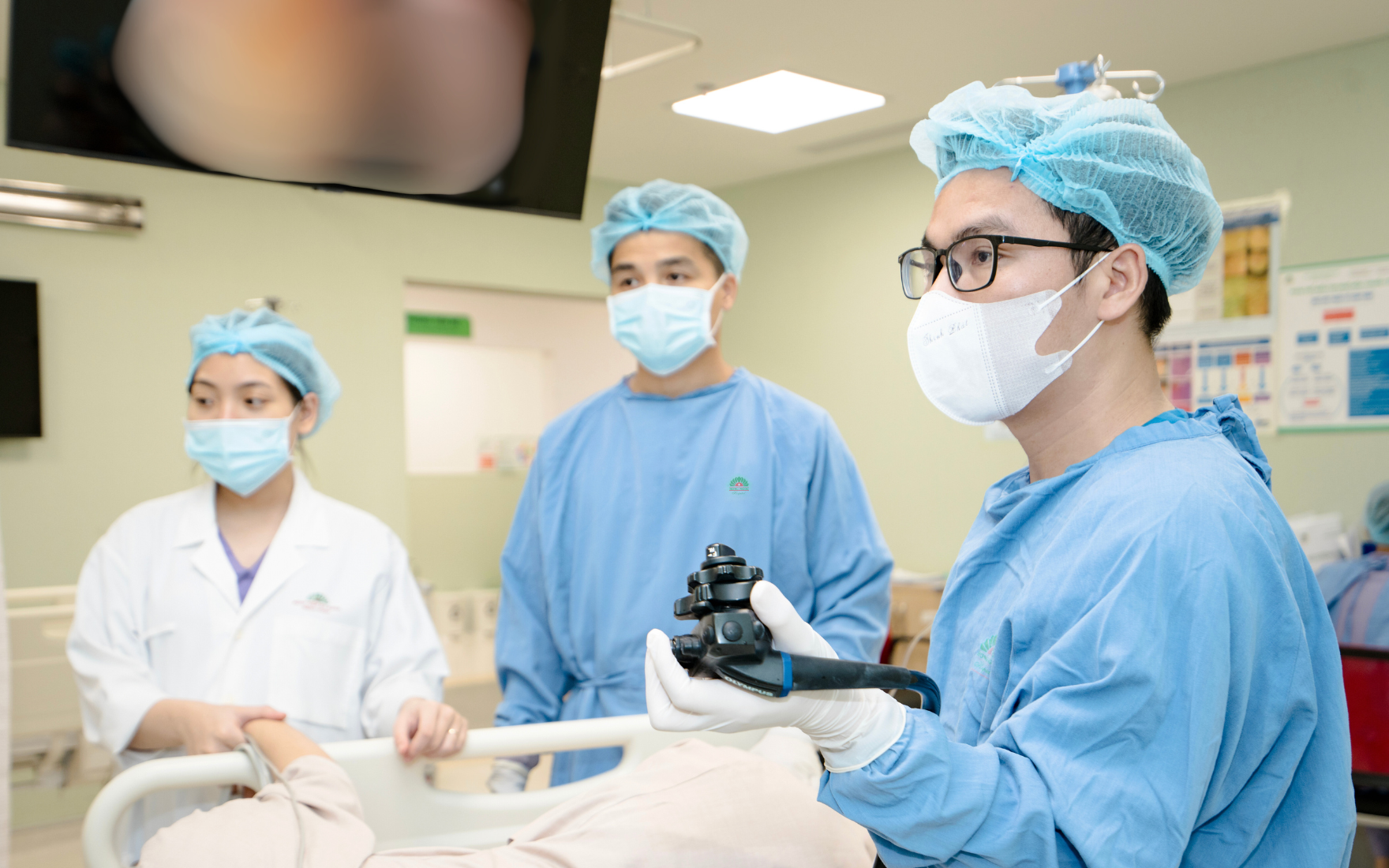 Đa Polyp ảnh Ngang