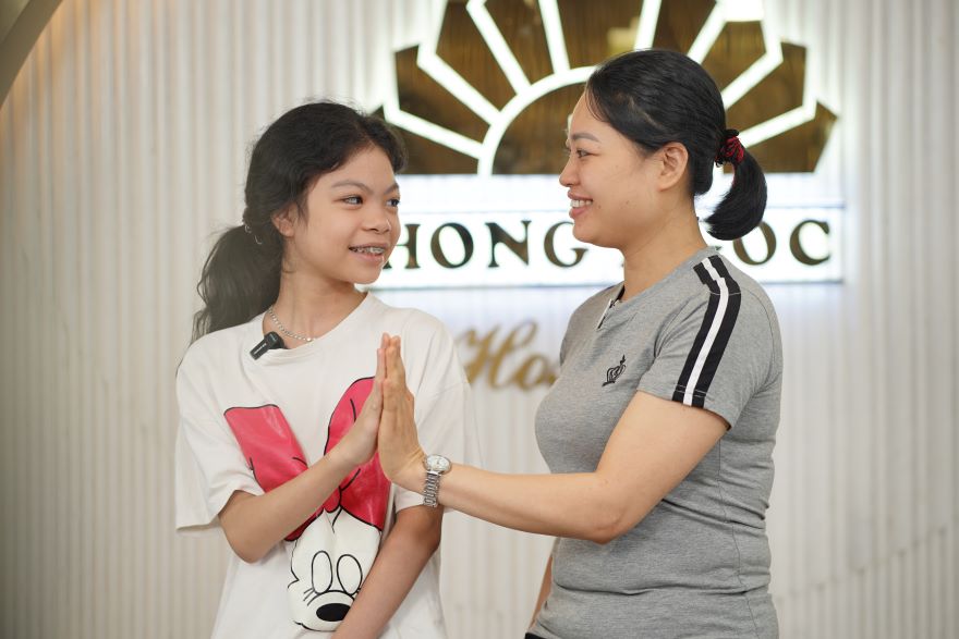 niềng răng tăng trưởng cho trẻ