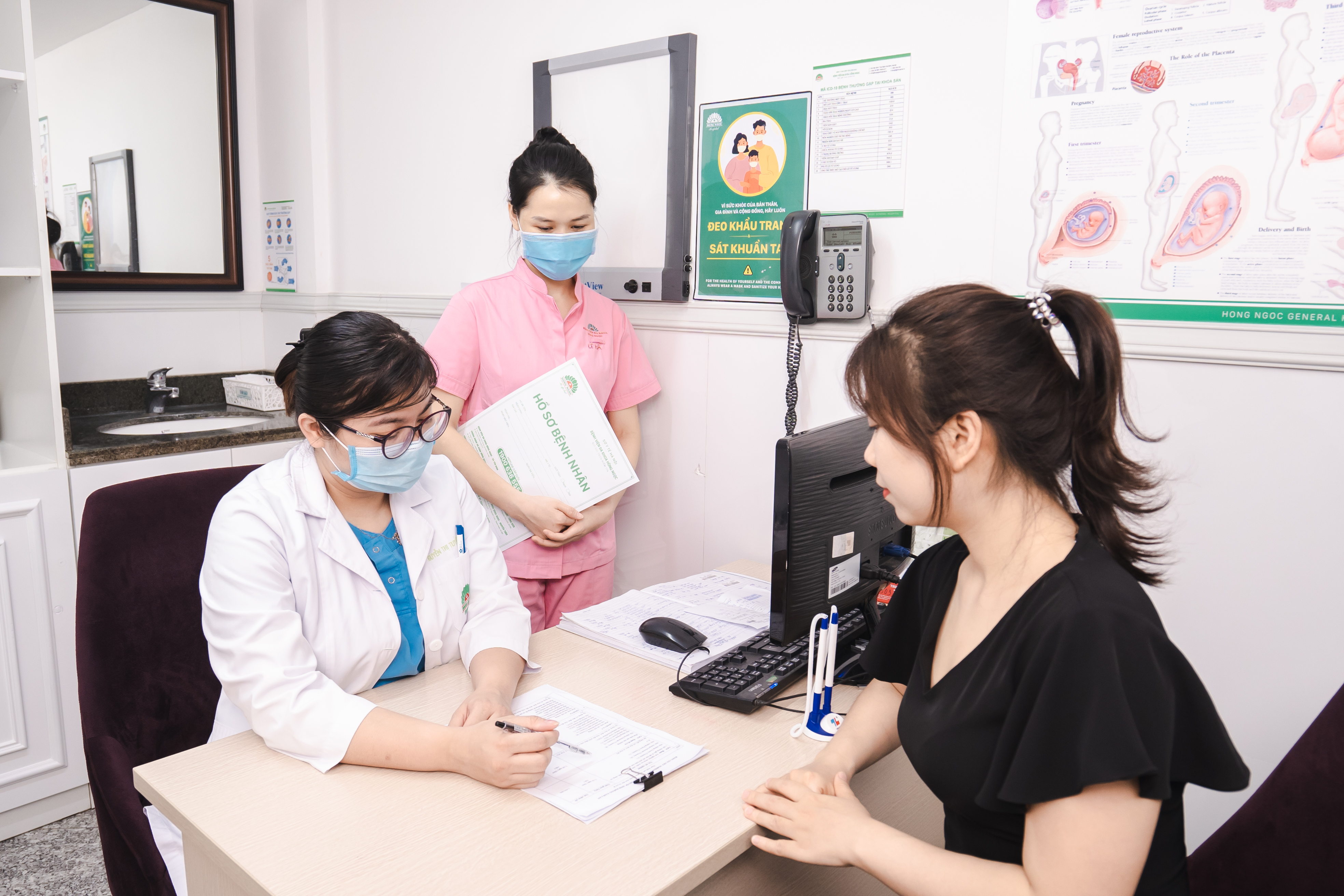 vùng kín có mùi hôi