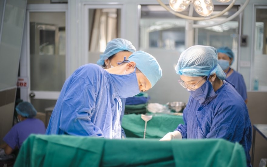 Hanh Trinh 8 Thang Gian Nan 1 