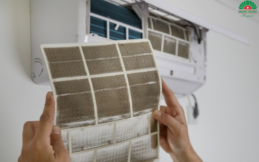 Vệ sinh điều hòa định kỳ tránh dị nguyên phòng ngủ