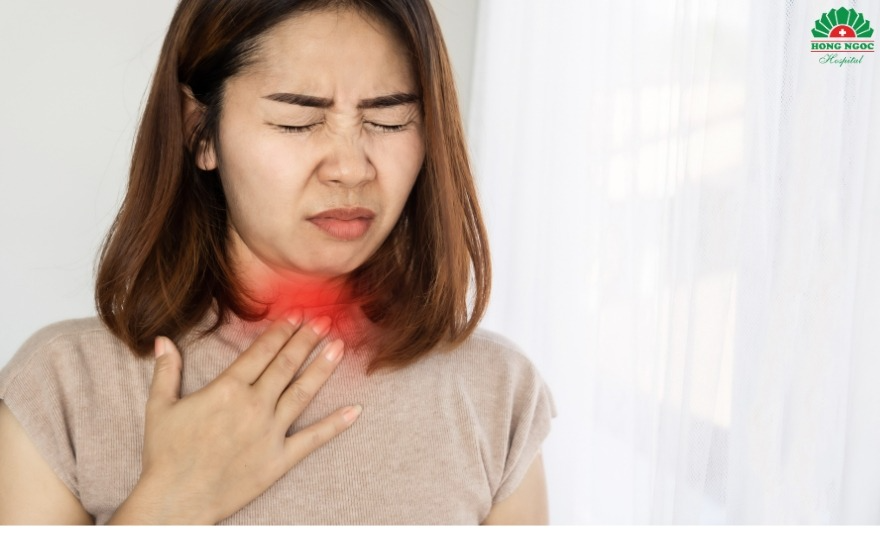 Đau họng xuất hiện sau khi ngủ dậy