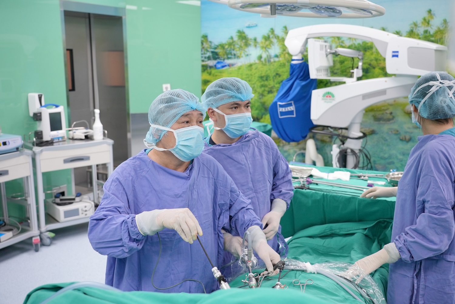 Phau Thuat Cat Tui Mat Noi Soi 3 1