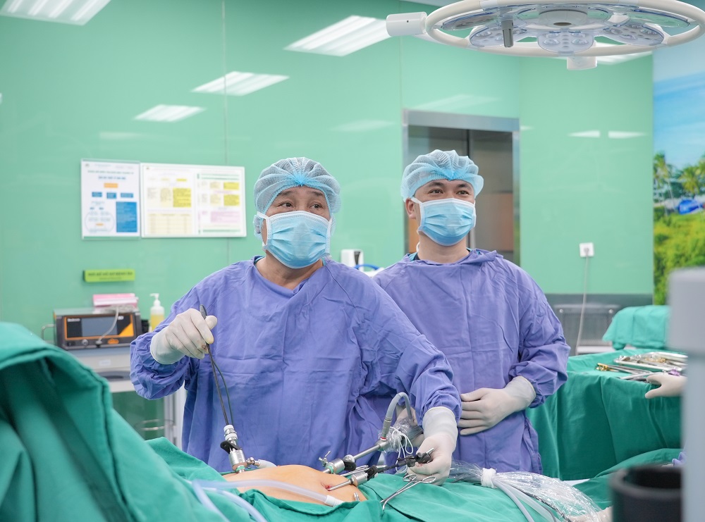 Phau Thuat Cat Tui Mat Noi Soi 2