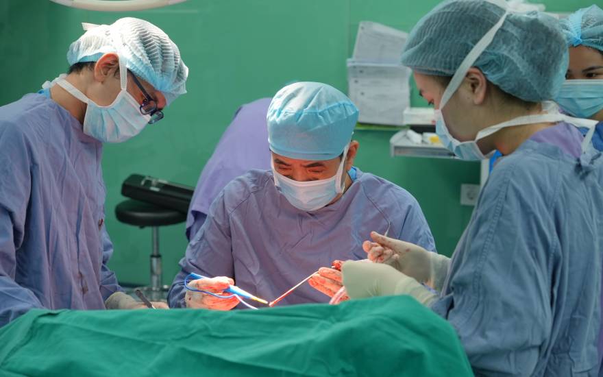 tổn thương tủy sống cổ