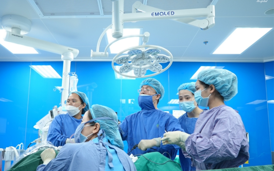 Viem Lo Tuyen Co Tu Cung