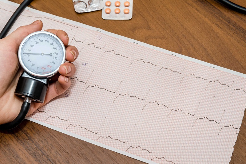 Bệnh nhân mắc block nhĩ thất độ 1 không cần điều trị và nên theo dõi sức khỏe thường xuyên