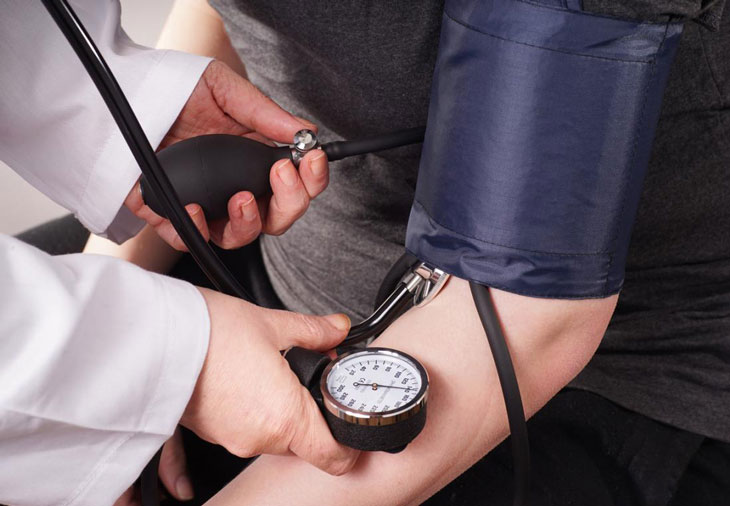 Hạ huyết áp khi đứng