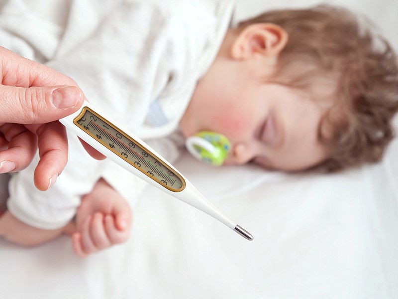 Hướng dẫn điều trị phát ban nhiệt ở trẻ