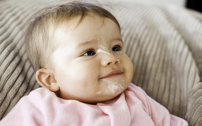 Trẻ sơ sinh bị nấc cụt