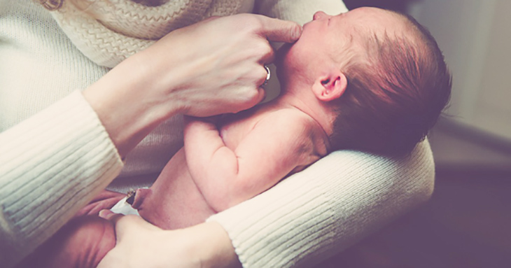 Lấy máu gót chân