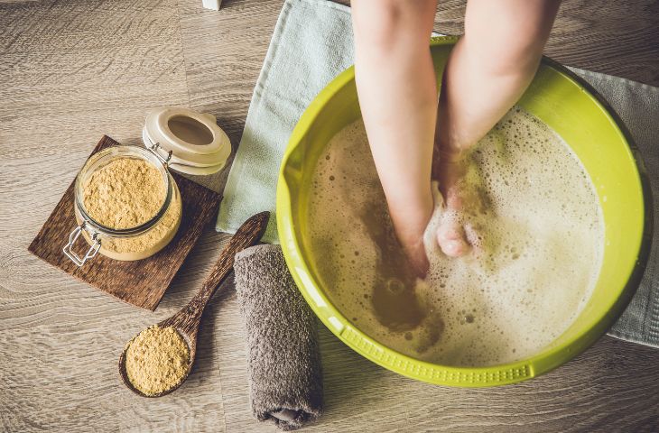 Nằm bóng đèn sau sinh