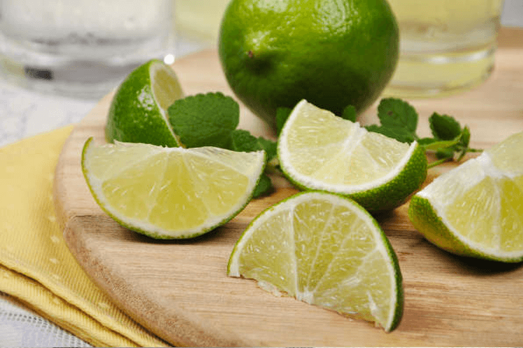 cách trị mụn sau sinh 