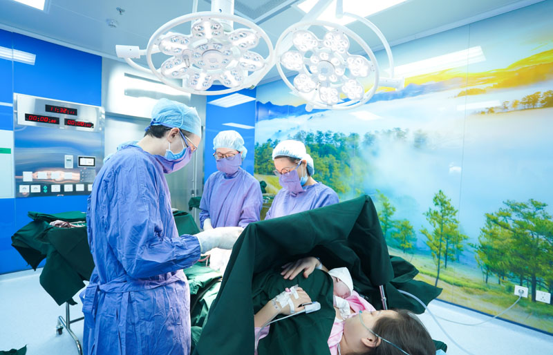 Phòng mổ sản khoa