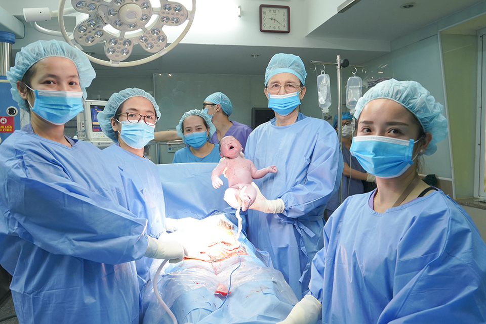 cham soc ba bau sau sinh