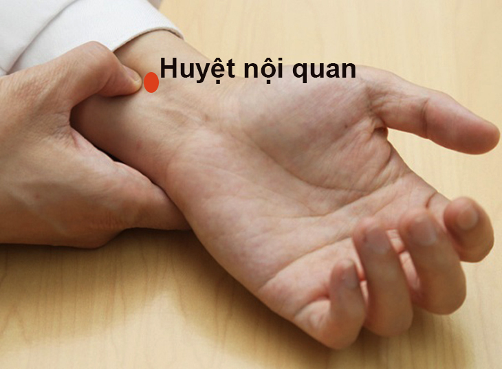 buồn nôn ban đêm