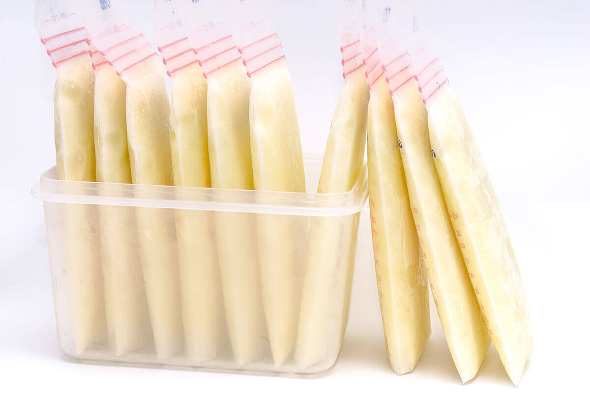 Sữa mẹ vắt ra có bị mất kháng thể không?