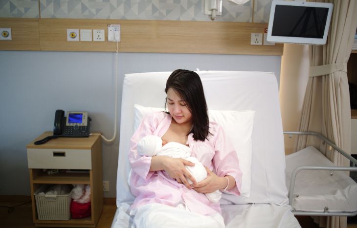 Cẩm nang nuôi con bằng sữa mẹ