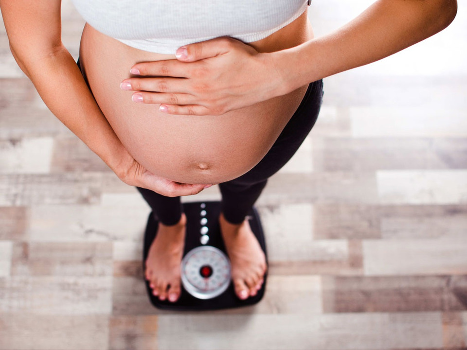 Ợ chua khi mang thai