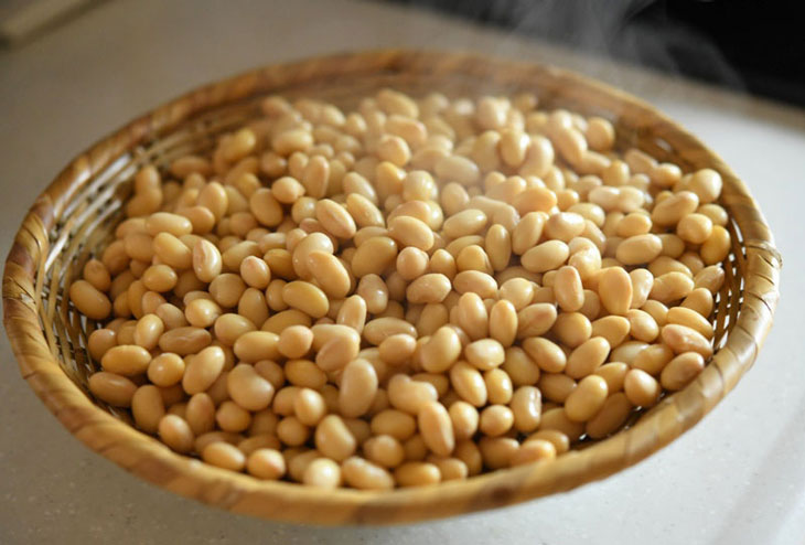 dinh dưỡng cho trẻ tự kỷ