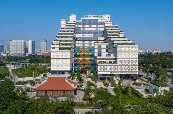 tán sỏi mật qua da