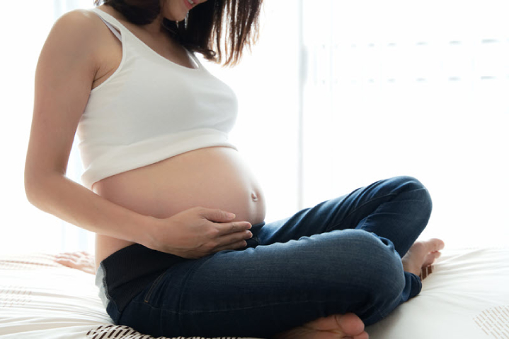 A large fetus compressing the anorectal region is also a cause of postpartum hemorrhoids.