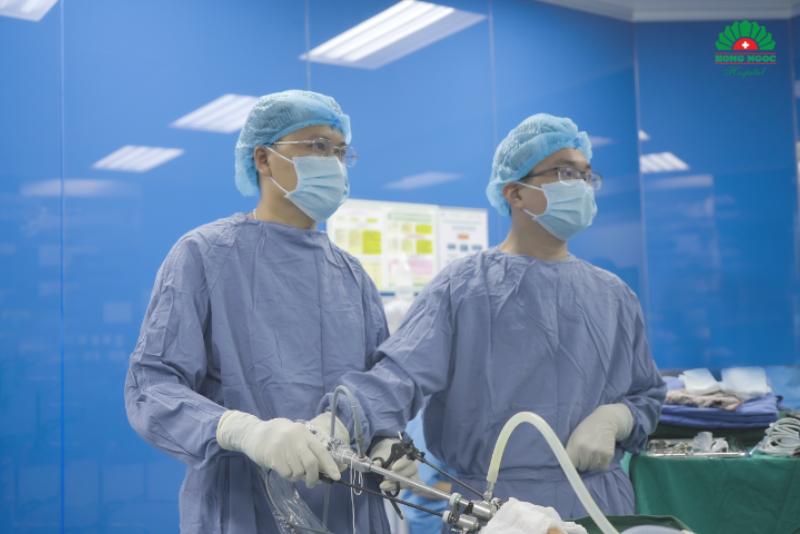 Mổ khối u tuyến giáp