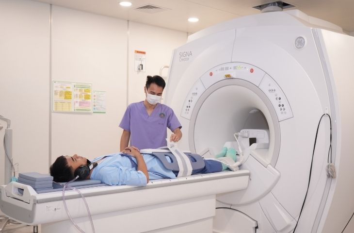 thoái hóa đốt sống cổ có nguy hiểm không