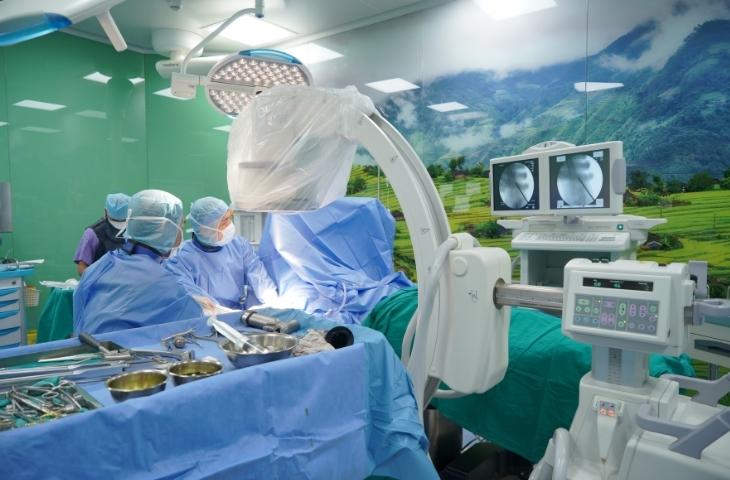 phẫu thuật kết hợp xương sinh học