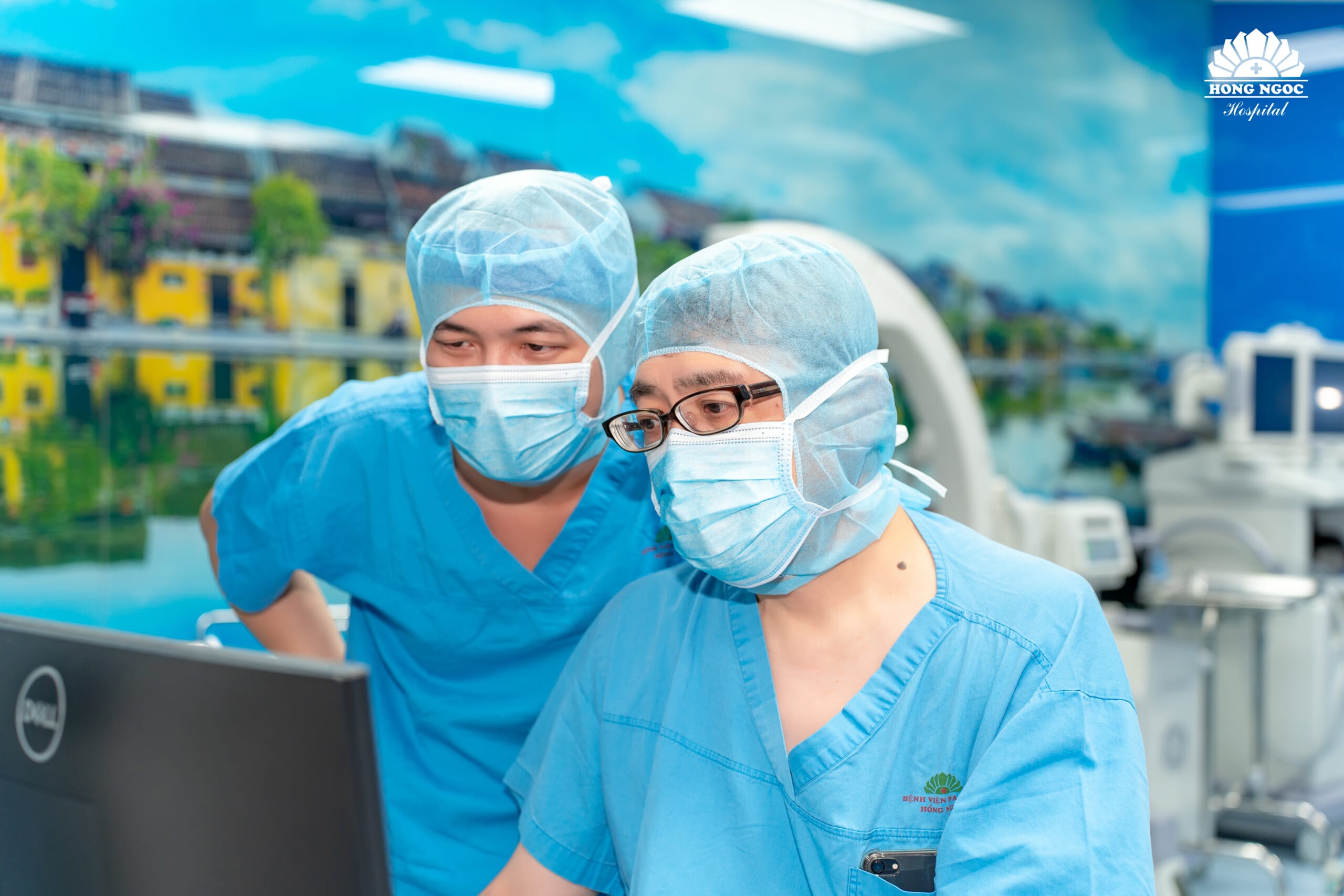 thay khớp gối không cắt gân cơ