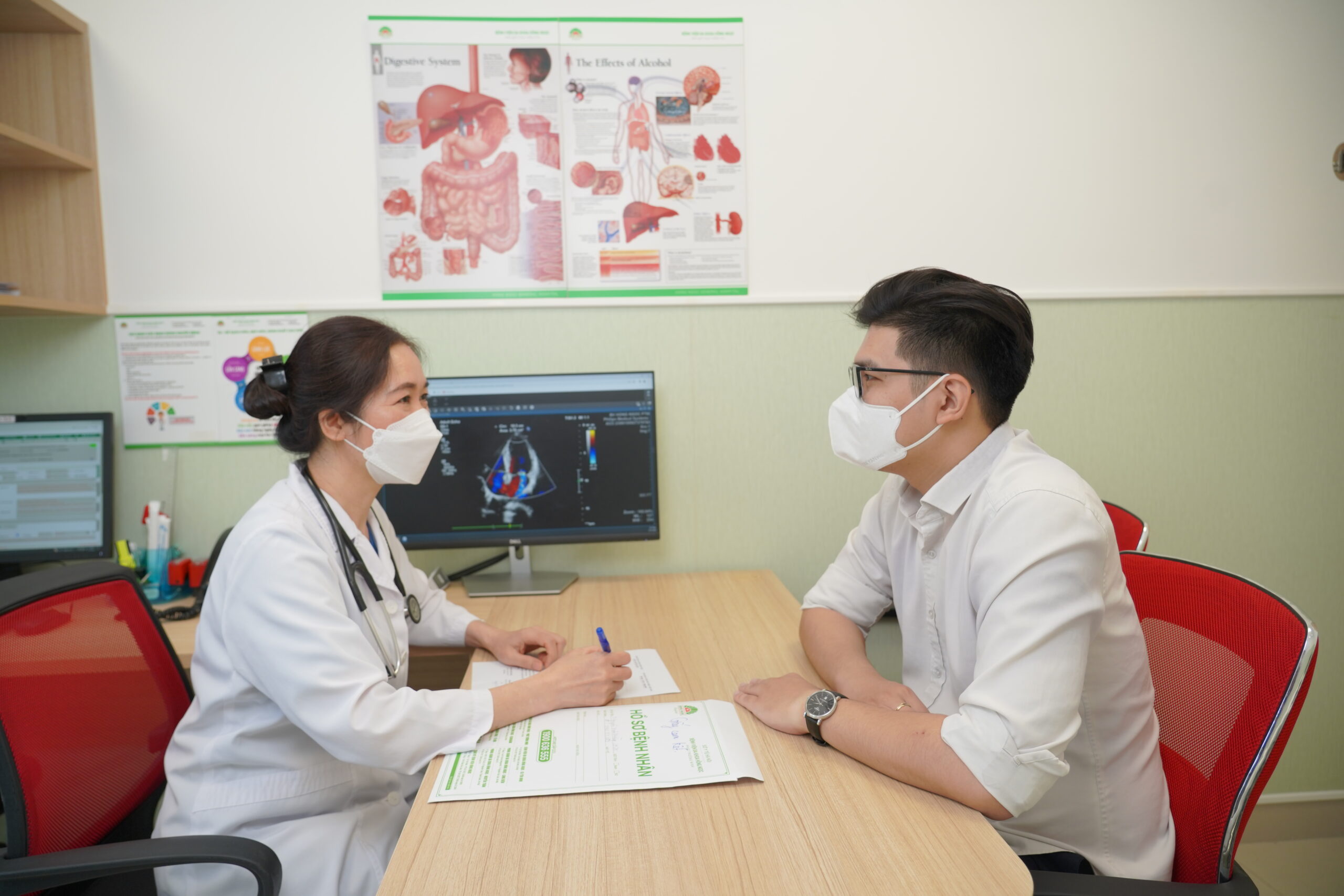 Tái khám thường xuyên để theo dõi tình hình sức khỏe sau điều trị