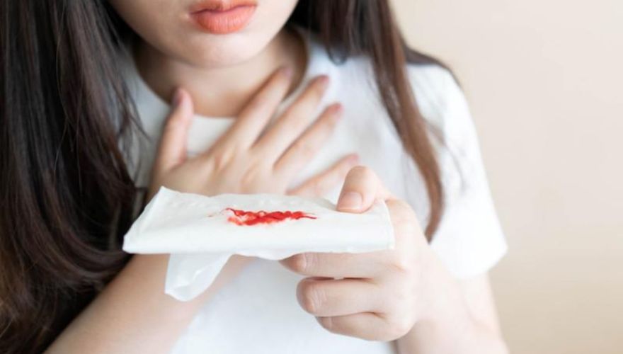 lao phoi ho ra mau co chua duoc khong